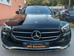Schwarz Gebraucht 2022 Mercedes E300 Limousine | 25.500 € (Guter Preis)