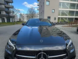 Grau Gebraucht 2021 Mercedes E300 AMG Limousine | 44.400 € (Teuer)