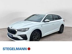 Moonweiss metallic Gebraucht 2025 Skoda Scala Tour Kleinwagen | 23.990 € (Teuer)