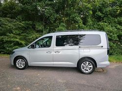 Silber Gebraucht 2022 VW Caddy Maxi Van / Kleinbus | 35.555 €