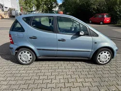 Blau Gebraucht 2004 Mercedes A140 Avantgarde Van / Kleinbus | 3.200 € (Etwas zu teuer)