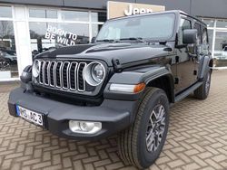 Schwarz Neu 2025 Jeep Wrangler Sahara SUV | 65.980 € (Etwas zu teuer)