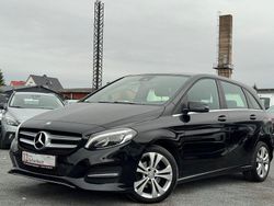 Schwarz Gebraucht 2016 Mercedes B180 Van / Kleinbus | 13.999 € (Fairer Preis)