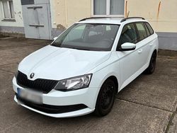 Weiß Gebraucht 2018 Skoda Fabia Kombi | 4.880 € (Guter Preis)