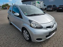 Silber Gebraucht 2010 Toyota Aygo Cool Kleinwagen | 1.350 € (Guter Preis)