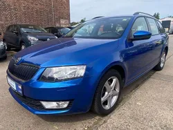 Blau Gebraucht 2014 Skoda Octavia Kombi | 8.790 € (Guter Preis)
