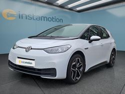 Weiß Gebraucht 2022 VW ID.3 Pure Kleinwagen | 20.649 € (Etwas zu teuer)