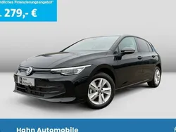 Schwarz Gebraucht 2024 VW Golf VIII Life Limousine | 27.890 € (Etwas zu teuer)