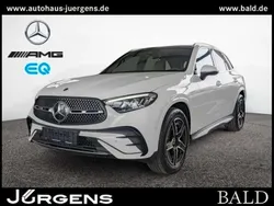 Weiß unilack polarweiß Gebraucht 2025 Mercedes GLC220 AMG SUV | 62.190 €