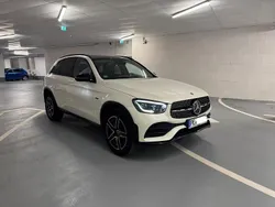 Weiß Gebraucht 2021 Mercedes E300 AMG SUV | 41.800 €