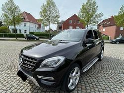 Schwarz Gebraucht 2013 Mercedes ML350 SUV | 19.700 € (Fairer Preis)