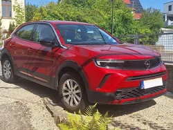 Rot Gebraucht 2021 Opel Mokka-e SUV | 21.800 €