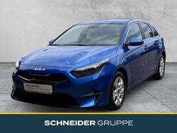 Blau Gebraucht 2022 Kia Ceed Vision Kleinwagen | 20.590 € (Fairer Preis)