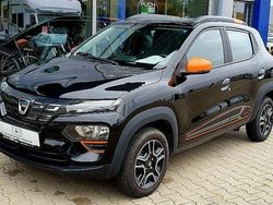 Schwarz Gebraucht 2022 Dacia Spring Comfort Plus Kleinwagen | 12.310 € (Fairer Preis)
