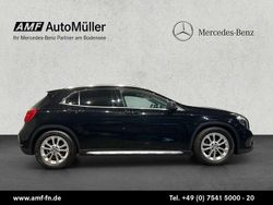 Schwarz Gebraucht 2016 Mercedes GLA180 AMG line SUV | 17.995 € (Fairer Preis)