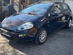 Blau Gebraucht 2015 Fiat Grande Punto Kleinwagen | 4.998 € (Etwas zu teuer)
