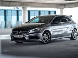 Grau Gebraucht 2015 Mercedes A45 AMG AMG Limousine | 26.100 € (Superpreis)