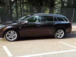 Braun Gebraucht 2015 Opel Insignia Kombi | 7.800 € (Fairer Preis)