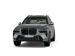 Gebraucht 2025 BMW X7 Comfort Edition SUV | 85.899 € (Superpreis)