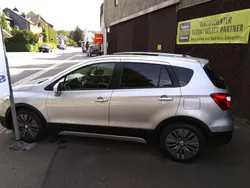 Silky silber metallic Gebraucht 2014 Suzuki SX4 S-Cross Comfort SUV | 9.990 € (Fairer Preis)