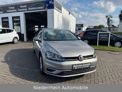 Silber Gebraucht 2017 VW Golf VII Comfortline Limousine | 13.490 € (Guter Preis)