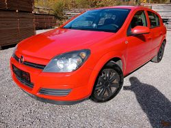 Rot Gebraucht 2004 Opel Astra Limousine | 2.200 €