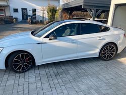 Weiß Gebraucht 2022 Audi A5 Advanced Kleinwagen | 38.444 € (Teuer)