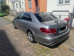 Grau Gebraucht 2009 Mercedes E250 Avantgarde Limousine | 9.500 € (Teuer)