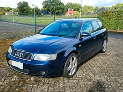 Blau Gebraucht 2004 Audi A4 Kombi | 1.400 € (Fairer Preis)
