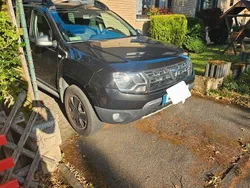 Schwarz Gebraucht 2017 Dacia Duster Lauréate SUV | 8.200 € (Guter Preis)