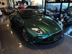Malachite grün Neu 2025 Aston Martin V8 Coupé | 243.999 € (Teuer)