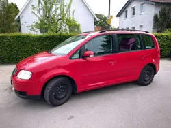 Rot Gebraucht 2006 VW Touran Trendline Van / Kleinbus | 2.250 € (Guter Preis)