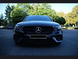 Schwarz Gebraucht 2017 Mercedes E400 AMG line Kombi | 33.999 €