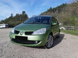 Grün Gebraucht 2008 Renault Mégane III Kleinwagen | 1.299 €