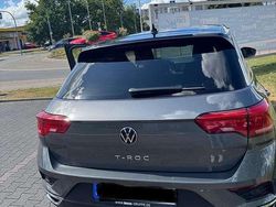 Grau Gebraucht 2022 VW T-Roc Active SUV | 25.000 € (Fairer Preis)
