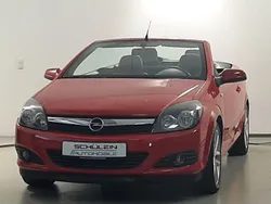Rot Gebraucht 2006 Opel Astra Cabriolet Cosmo Cabrio | 2.980 € (Fairer Preis)