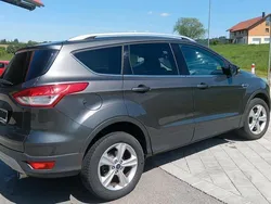 Grau Gebraucht 2016 Ford Kuga Titanium SUV | 11.750 € (Fairer Preis)