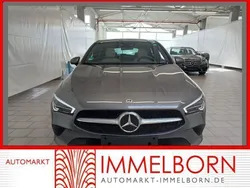 Grau Gebraucht 2021 Mercedes CLA250e Limousine | 25.890 € (Guter Preis)