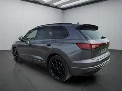 Grau Neu 2025 VW Touareg R SUV | 83.649 € (Guter Preis)