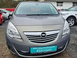 Muskatgrau/muskat braun(m2) Gebraucht 2013 Opel Meriva Innovation Van / Kleinbus | 6.800 € (Etwas zu teuer)