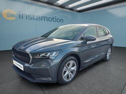 Grau Gebraucht 2021 Skoda Enyaq iV SUV | 27.549 € (Fairer Preis)