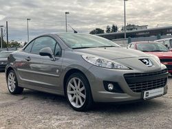 Silber Gebraucht 2011 Peugeot 207 CC Roland Garros Cabrio | 6.490 € (Etwas zu teuer)