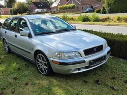 Silber Gebraucht 2003 Volvo V40 Kombi | 1.000 € (Superpreis)