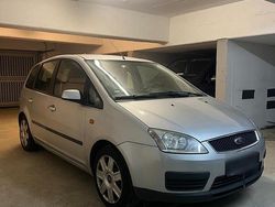Silber Gebraucht 2005 Ford C-MAX Van / Kleinbus | 1.700 €