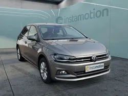 Grau Gebraucht 2021 VW Polo Highline Limousine | 21.130 € (Etwas zu teuer)