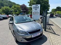 Grau Gebraucht 2016 Peugeot 308 Style Kombi | 8.495 € (Fairer Preis)