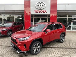 Karminarot metallic Gebraucht 2025 Toyota RAV4 Hybrid SUV | 53.990 € (Etwas zu teuer)