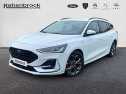 Weiß Gebraucht 2022 Ford Focus ST-Line Kombi | 20.990 € (Etwas zu teuer)
