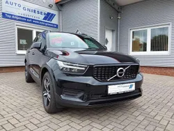 Schwarz metallic Gebraucht 2022 Volvo XC40 R-Design SUV | 36.900 € (Fairer Preis)