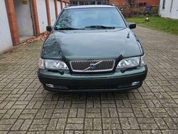 Grün Gebraucht 2000 Volvo V70 Kombi | 1.500 € (Superpreis)